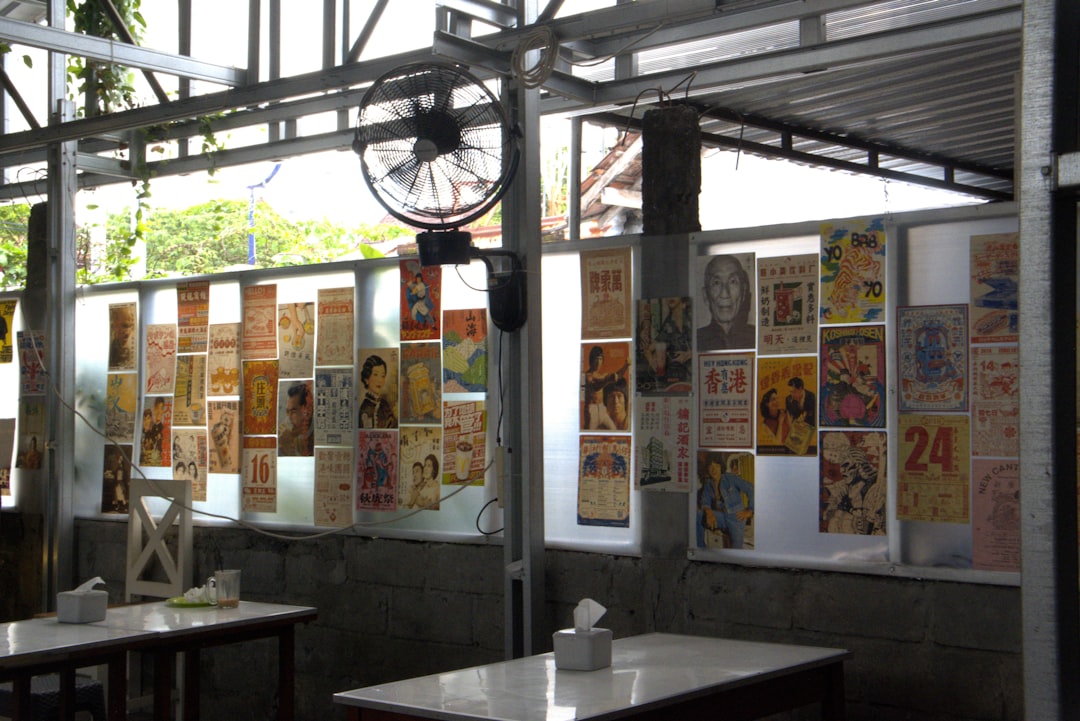 Hi. This image is a view of inside a coffee shop. Consider to support my work with  donation at PayPal (link in bio!) thank you! Citing the image URL when you use it is highly appreciated! Also let me know if you like my image, thank you. Happy scrolling! Inna